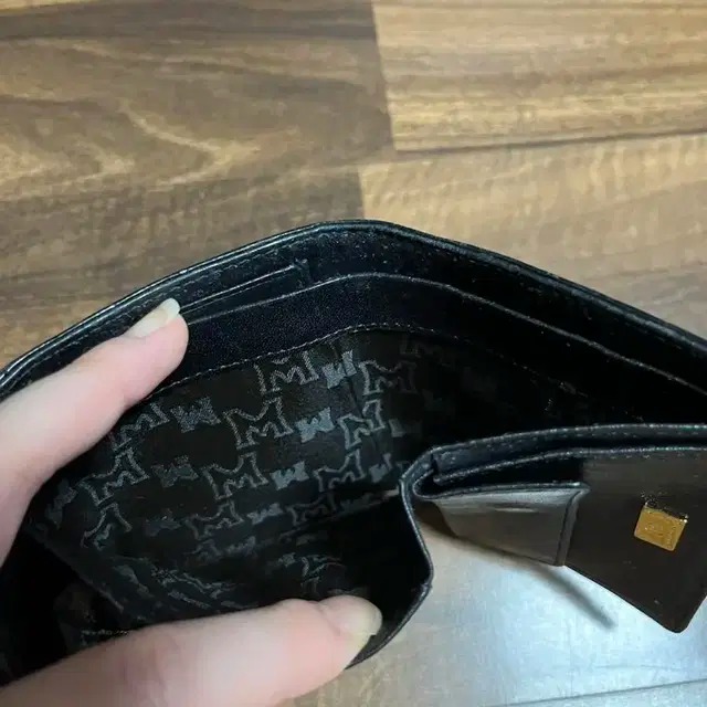 MCM 지갑 블랙